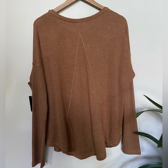 🌸 Ardene 🌸 basic warm brown longsleeve top - Picture 2 of 7